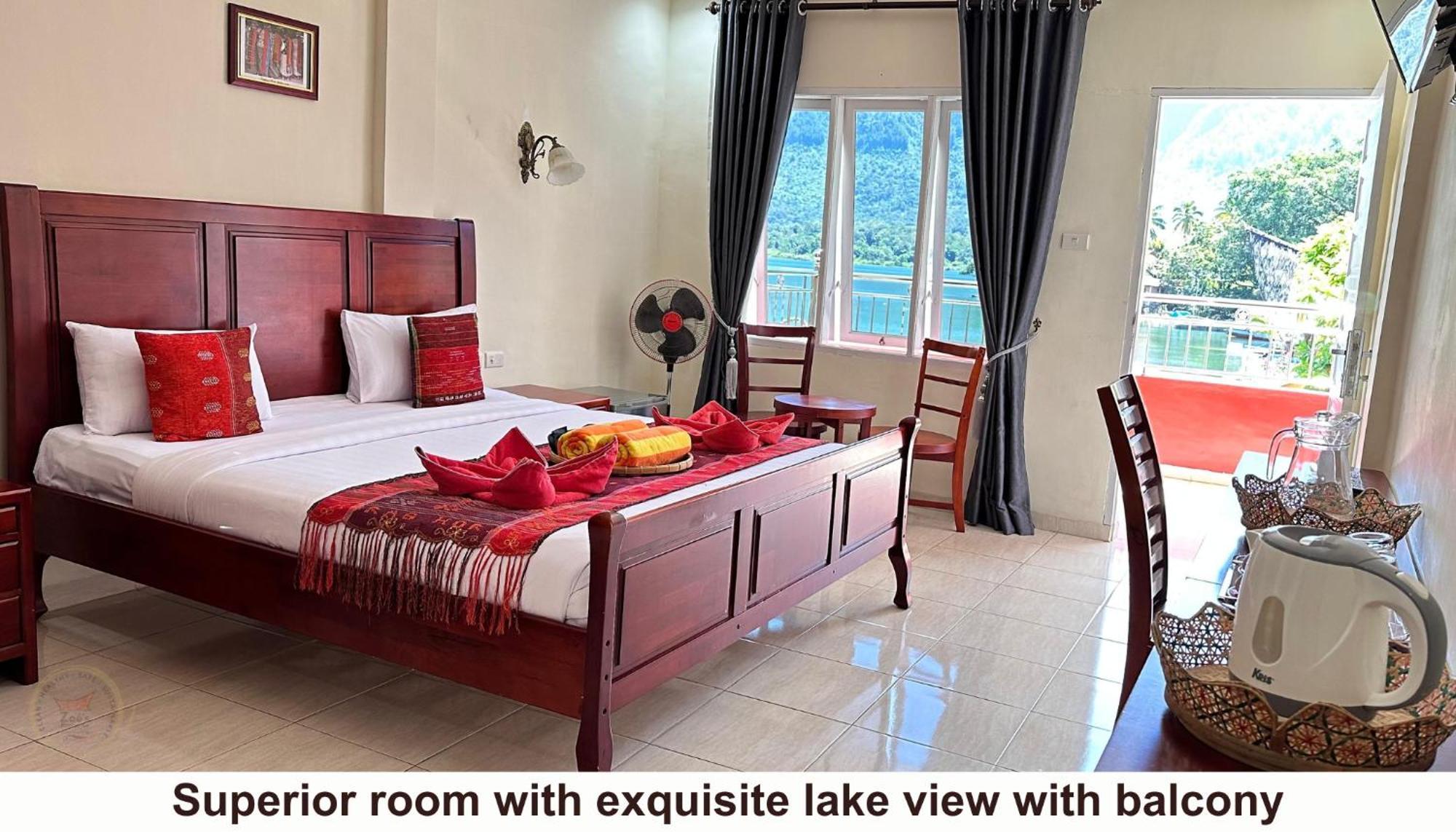 Zoé’s Paradise Waterfront Hotel Tuk Tuk Extérieur photo